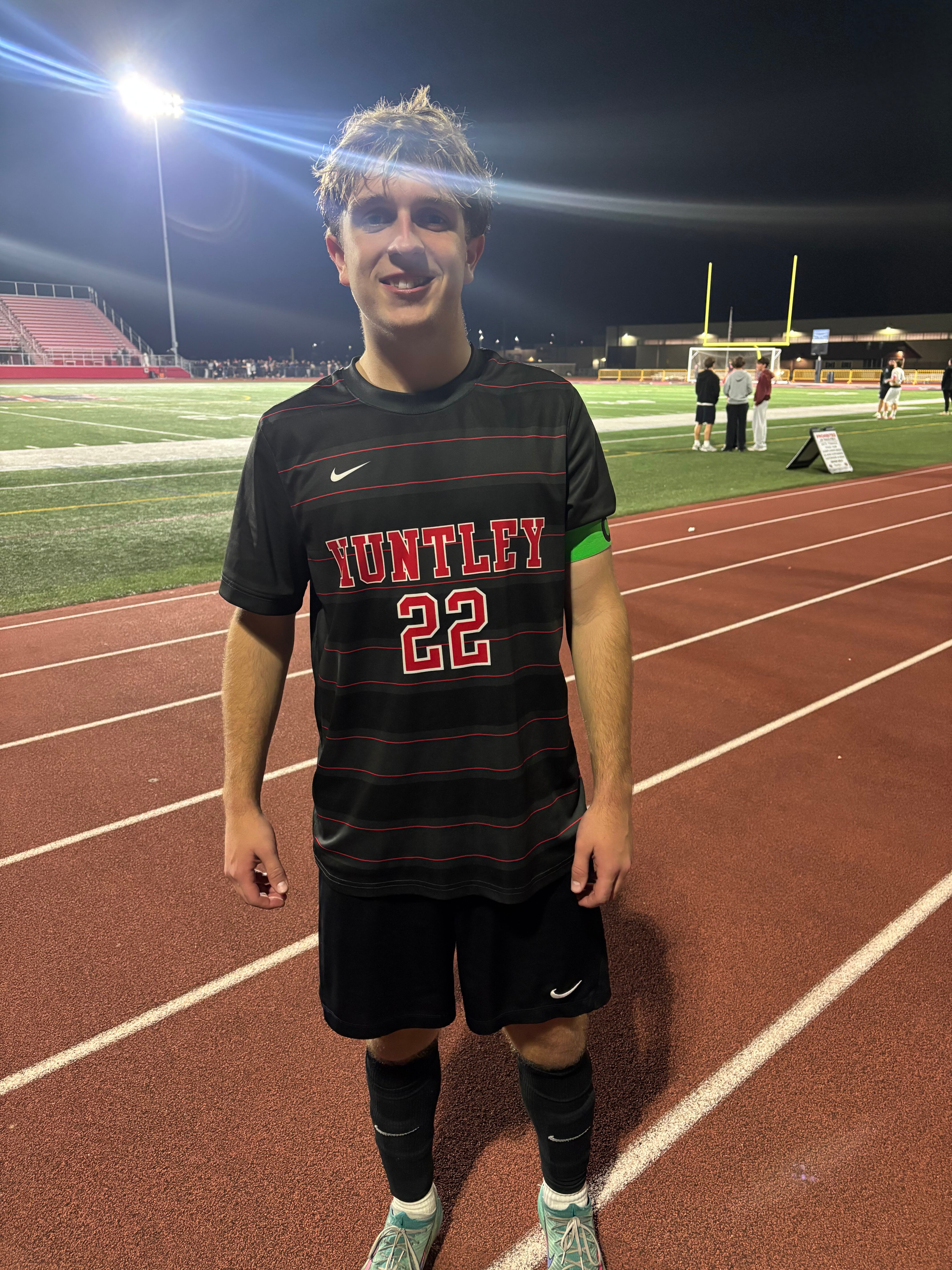 Huntley boys soccer advances to sectional finals with shutout win, St. Charles East falls in penalty kicks — Shaw Local News Network