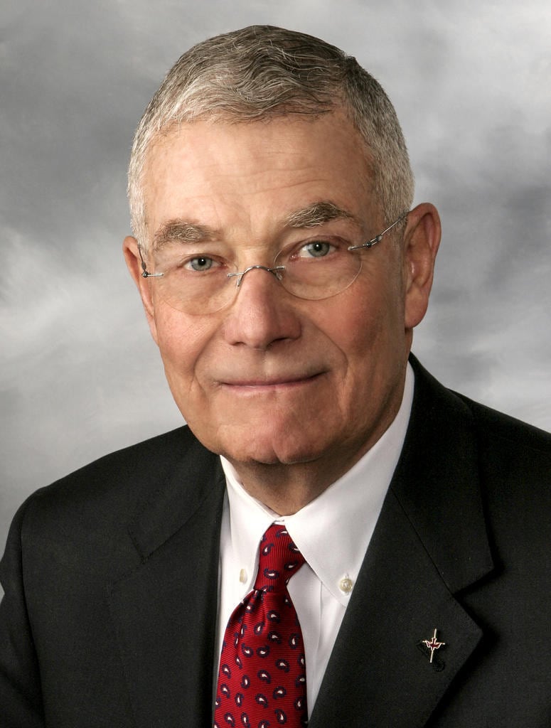 Lawrence Wyllie, former Lincoln-Way superintendent accused of mishandling district finances, dies — New Lenox Health news