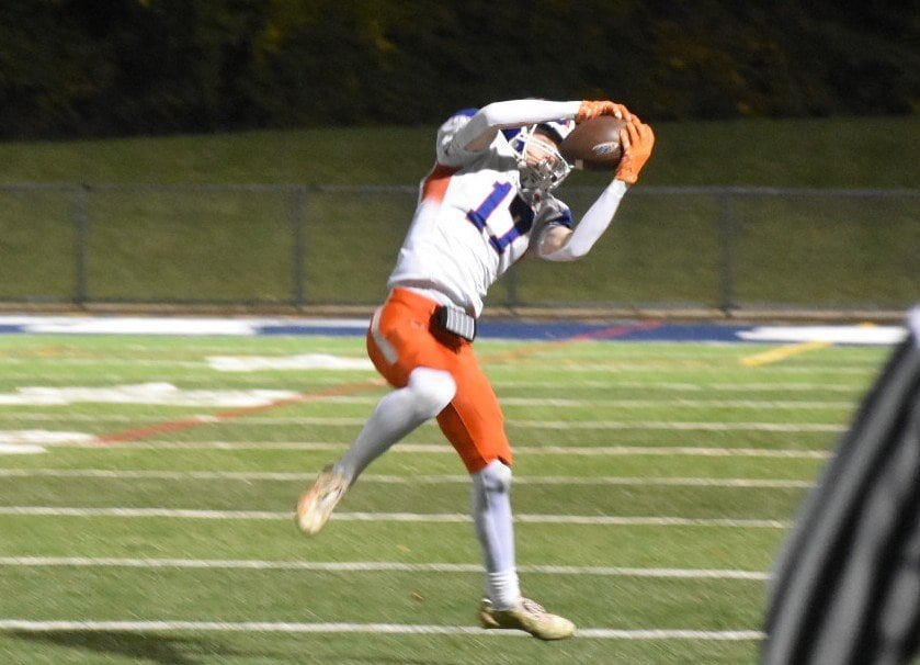Genoa-Kingston, Hiawatha seasons end with playoff losses: Daily Chronicle football roundup — New Lenox Sports news