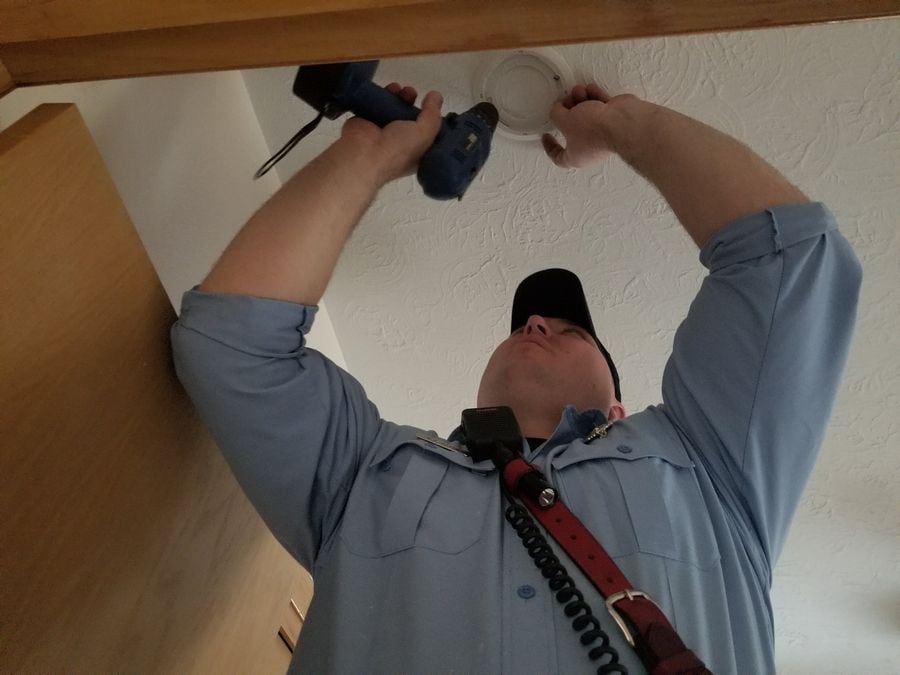 Illinois residents urged to test smoke alarms while turning back clocks this weekend — New Lenox Real Estate news