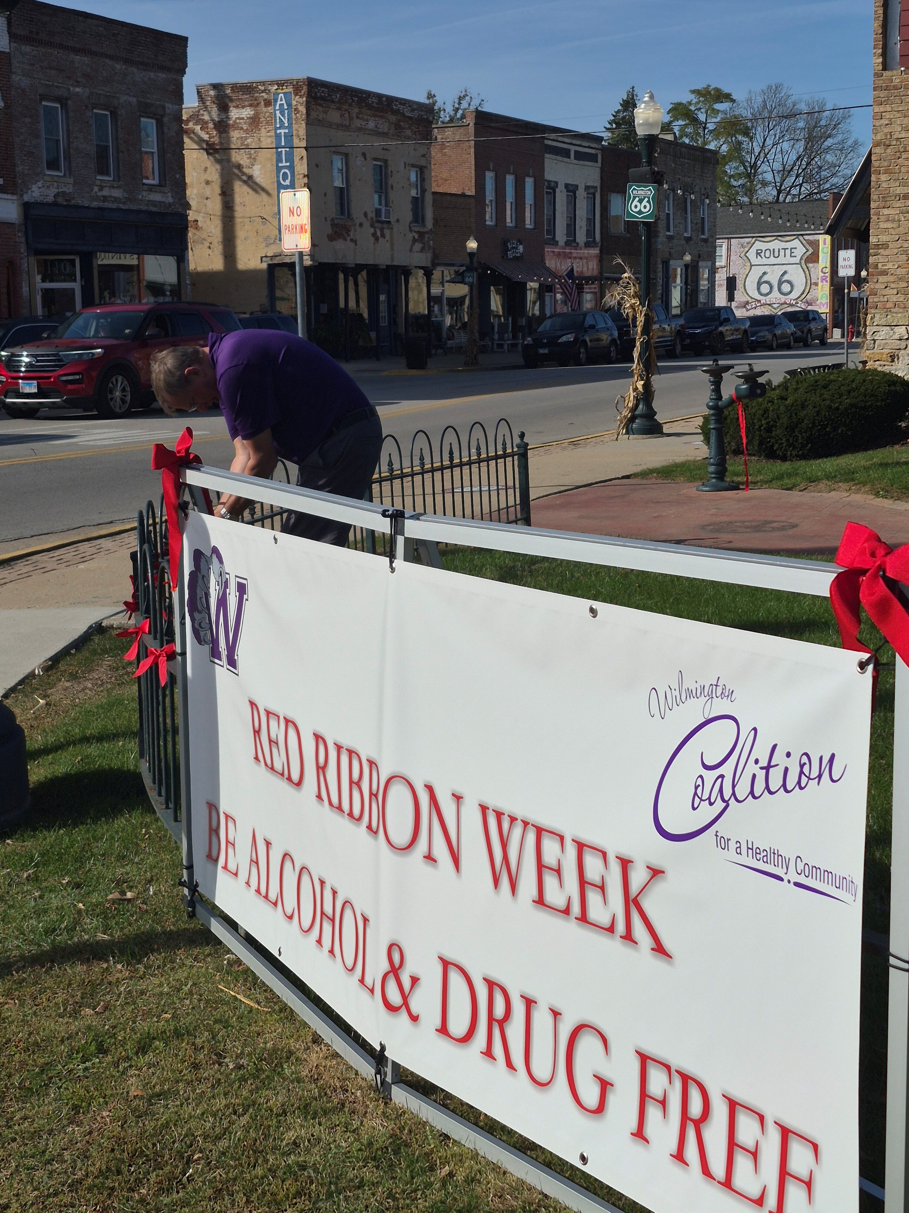Wilmington pastors gather to pray for youth during Red Ribbon Week — New Lenox Health news